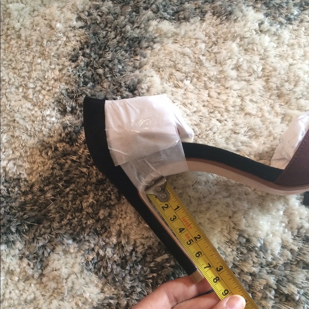 Sold ๐Beautiful Zara heels - Picture 5 of 5