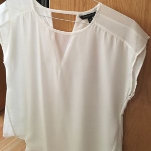 Like new white Banana Republic blouse