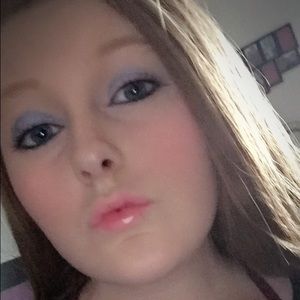 Meet your Posher, Hailey