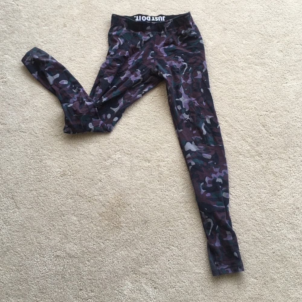 Nike purple camo leggings