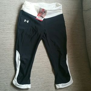 New Under Armour Compression Capri pants