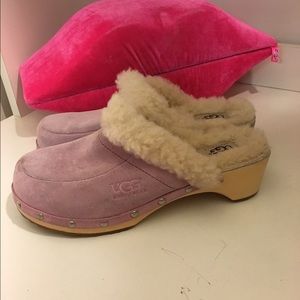 Lavender ugg clogs