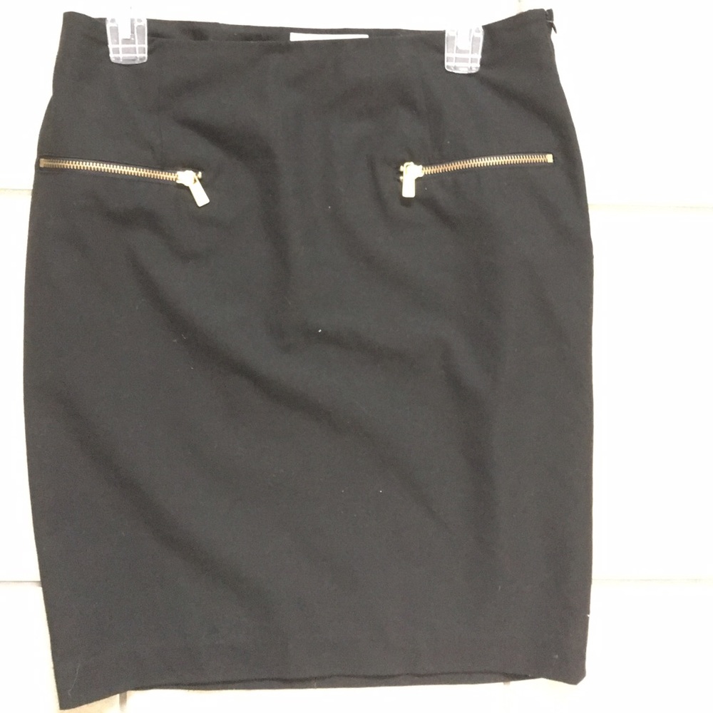 100% Authentic Michael Kors Black Pencil Skirt - Picture 2 of 4