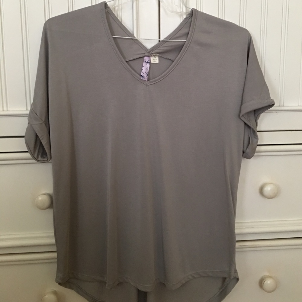 NEVER WORN! Grey loose fit moda dress tee