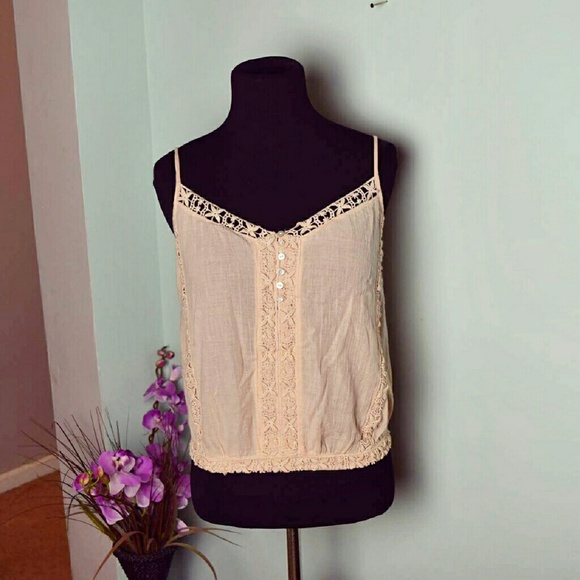 American Eagle Outfitters Tops - American Eagle Blush Pink Floral Laced Top