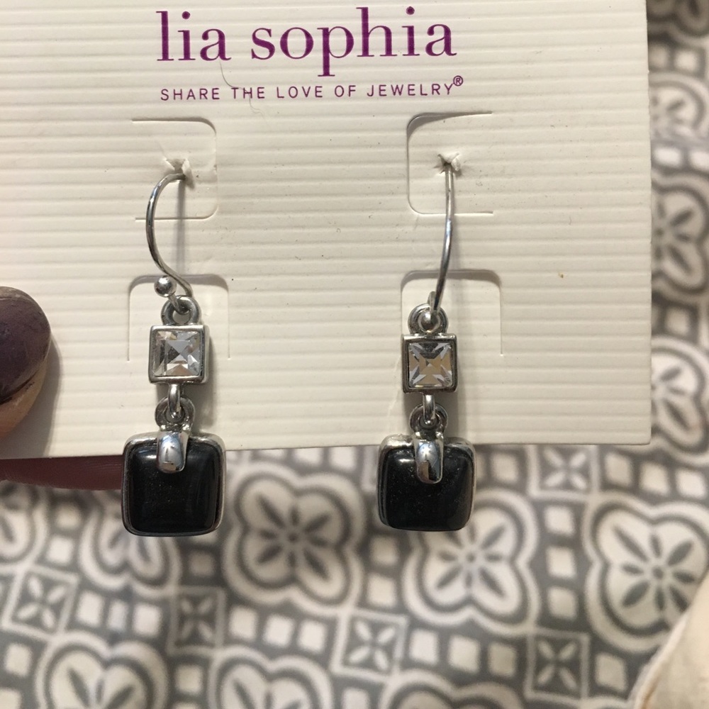 Very pretty Lia Sophia black with diamond earrings