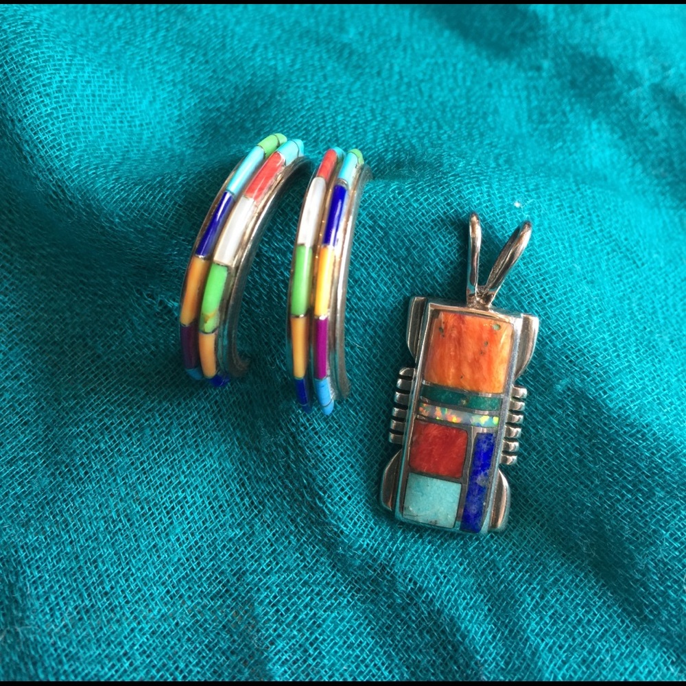 Earrings and pendant set