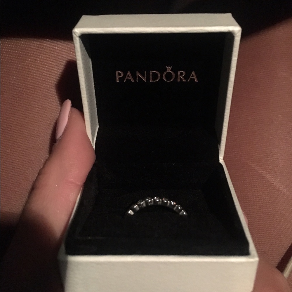 Pandora Alluring Brilliant Stackable ring