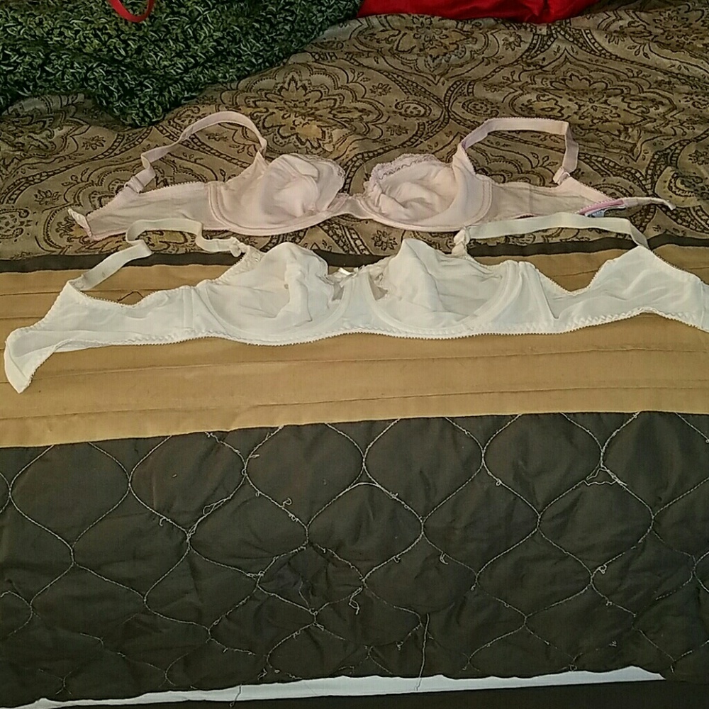 2 bras, pink 32d, beige 34c