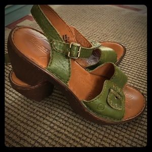 Born leather wedge heels Sz 10W