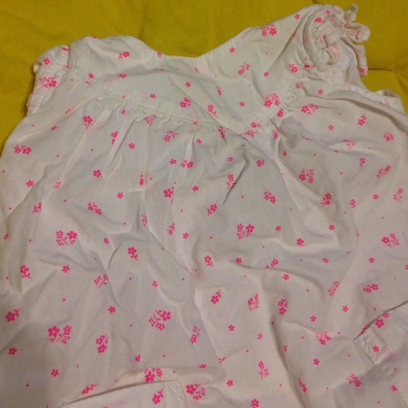 Lot of Carter's 3M baby girl clothes - Picture 3 of 3