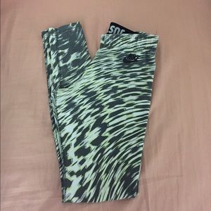 XS Nike Leggings