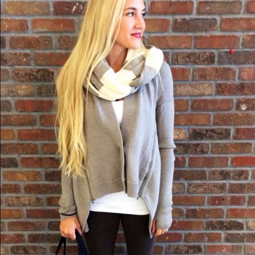 Lululemon Wrap It Up Sweater Size 4/6