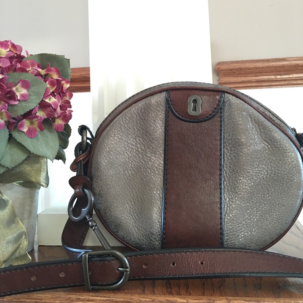 Fossil Circular Key Crossbody
