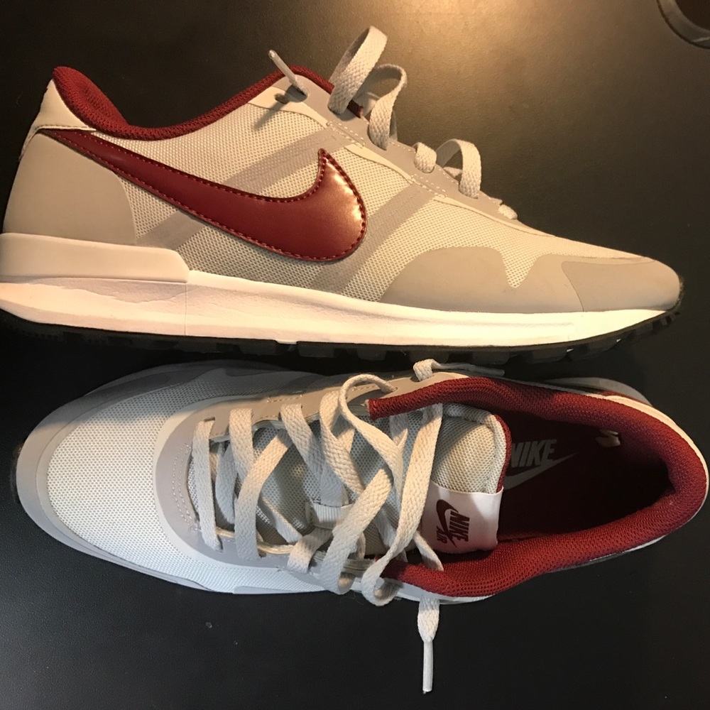 Nike air internationalist