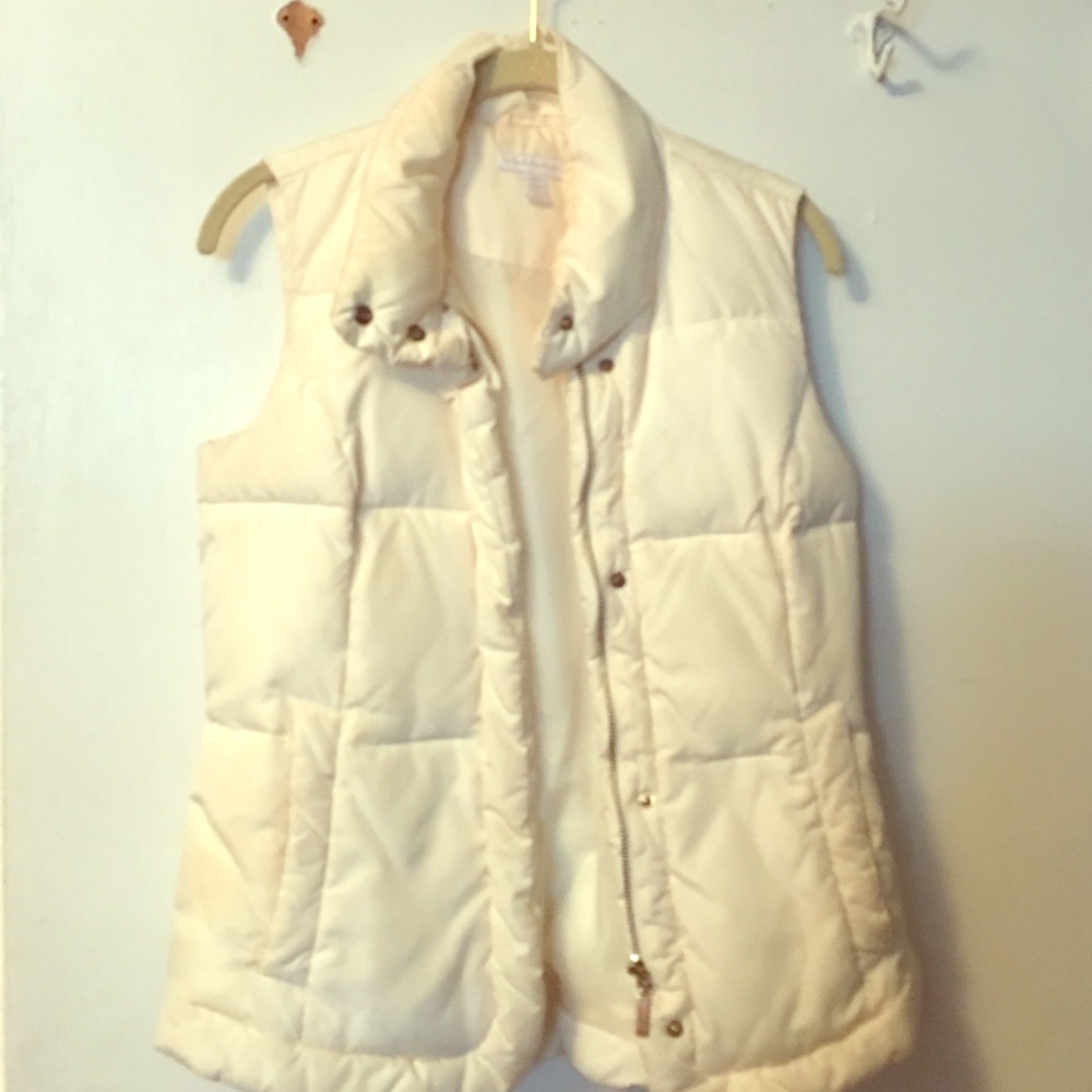 Zip up puffy vest