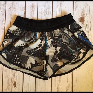 Lululemon tracker shorts