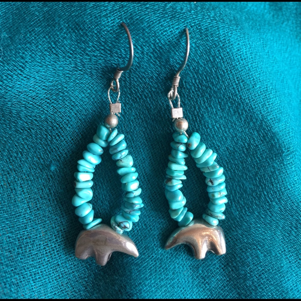 Turquoise earrings and pendant
