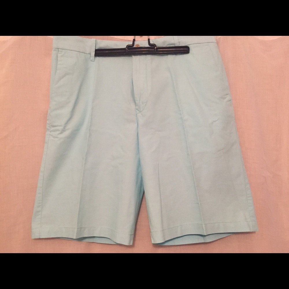 Men's Izod dress shorts