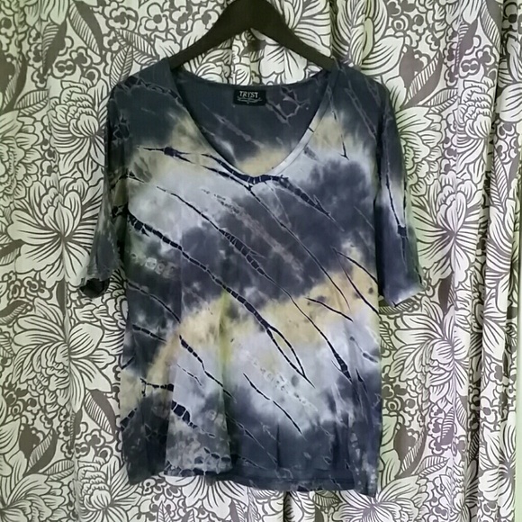 Tryst Tops - Tryst tie dye top