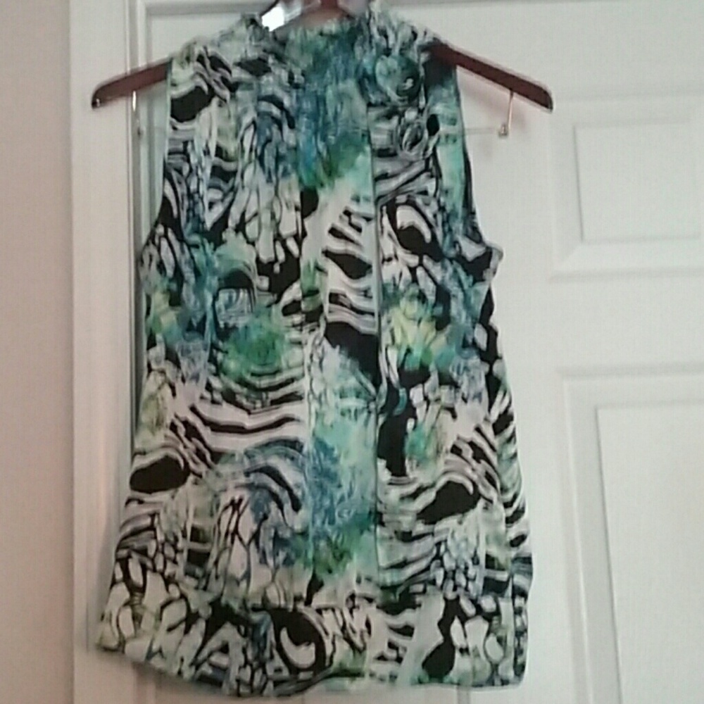 High neck sleeveless satin shirt
