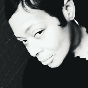 Meet your Posher, Tia