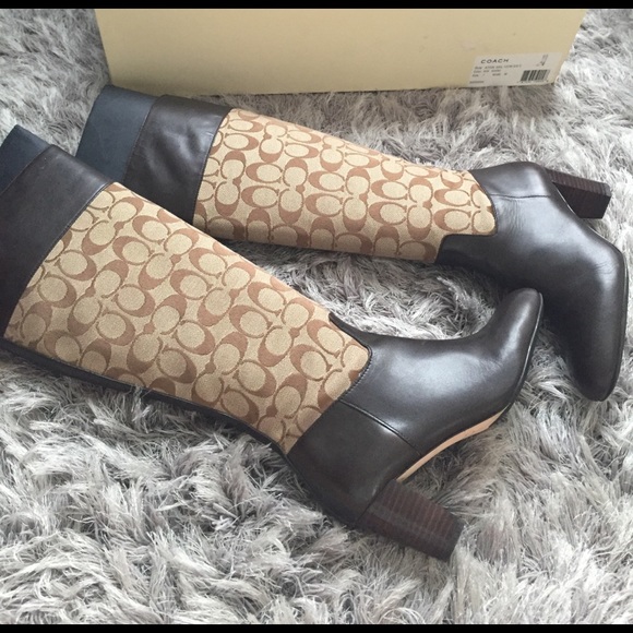 Brand NEW COACH boots 7 brown leather khaki shoes - Picture 8 of 8