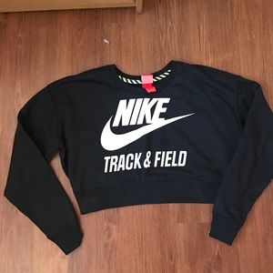 Nike Cropped TRACK &Field Sweater