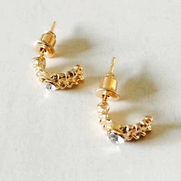 ❗️SOLD LOFT Braided Stud Earrings - Picture 2 of 2