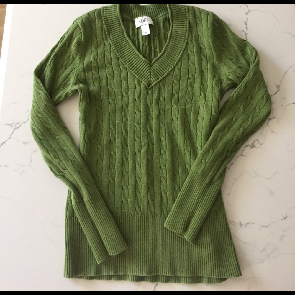 Ann Taylor Loft green sweater