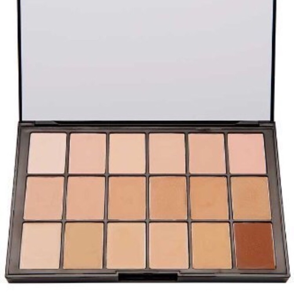 MediaPro sheer foundation palette- 18 crepe colors