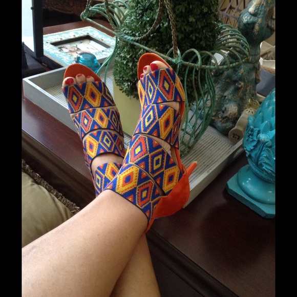 Shoes - NEW LISTING gorgeous sandals from Europe