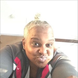 Meet your Posher, Keisha