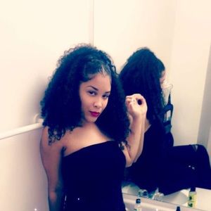 Meet your Posher, Dasia