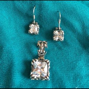 Stunning silver earrings and pendant CZ set