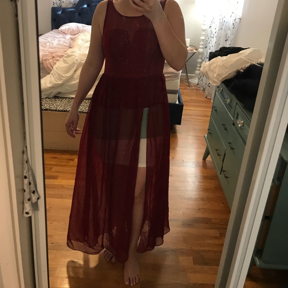 🎈NWT sheet red merlot maxi dress - Picture 4 of 4