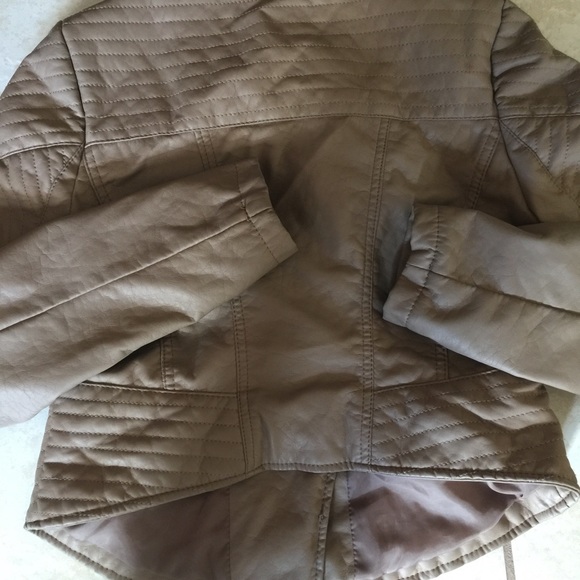 Leather jacket - Picture 5 of 5