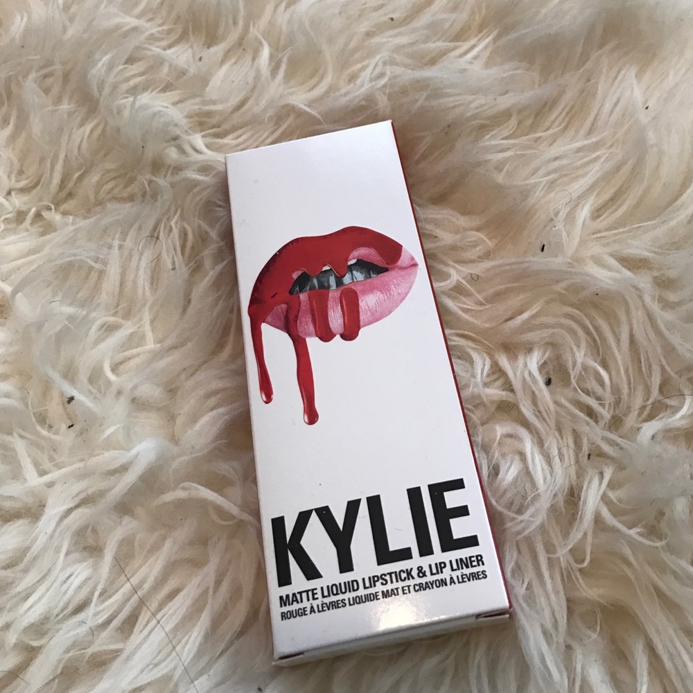 Kylie Cosmetics Liquid Lipstick - 22
