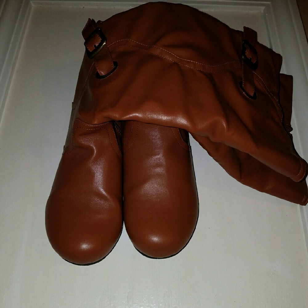 Brown boots