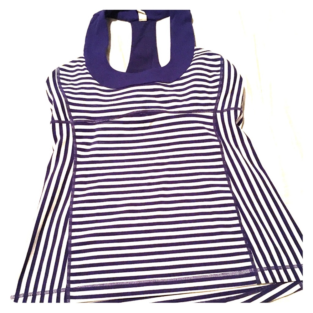 LuluLemon top. Super cute! Show off those arms!