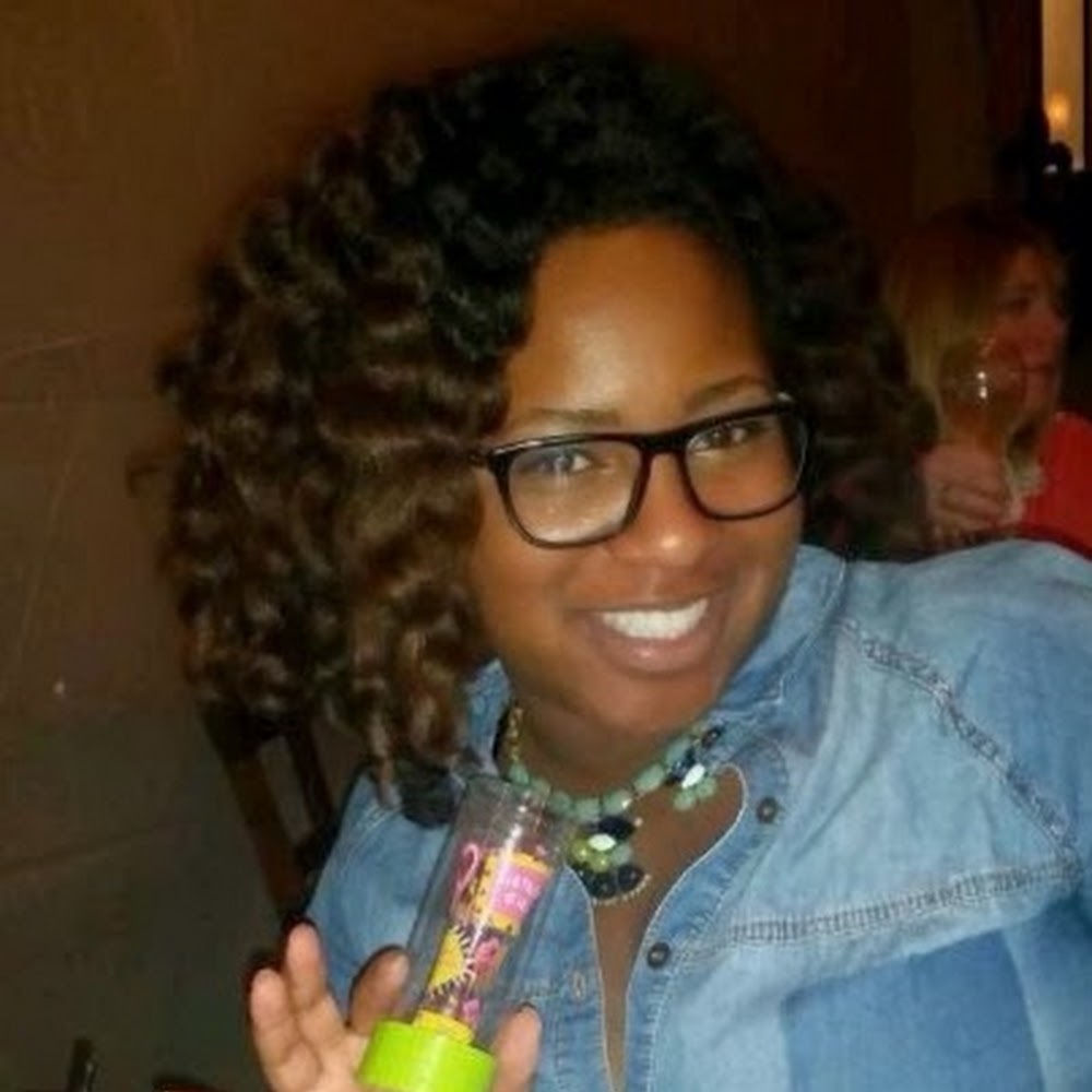 Meet your Posher, Kenyatta