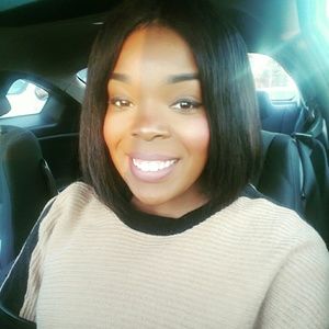 Meet your Posher, Alicia