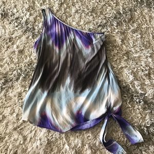 Multicolored one shoulder top