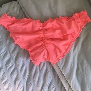 Coral pink VS scrunch bottoms