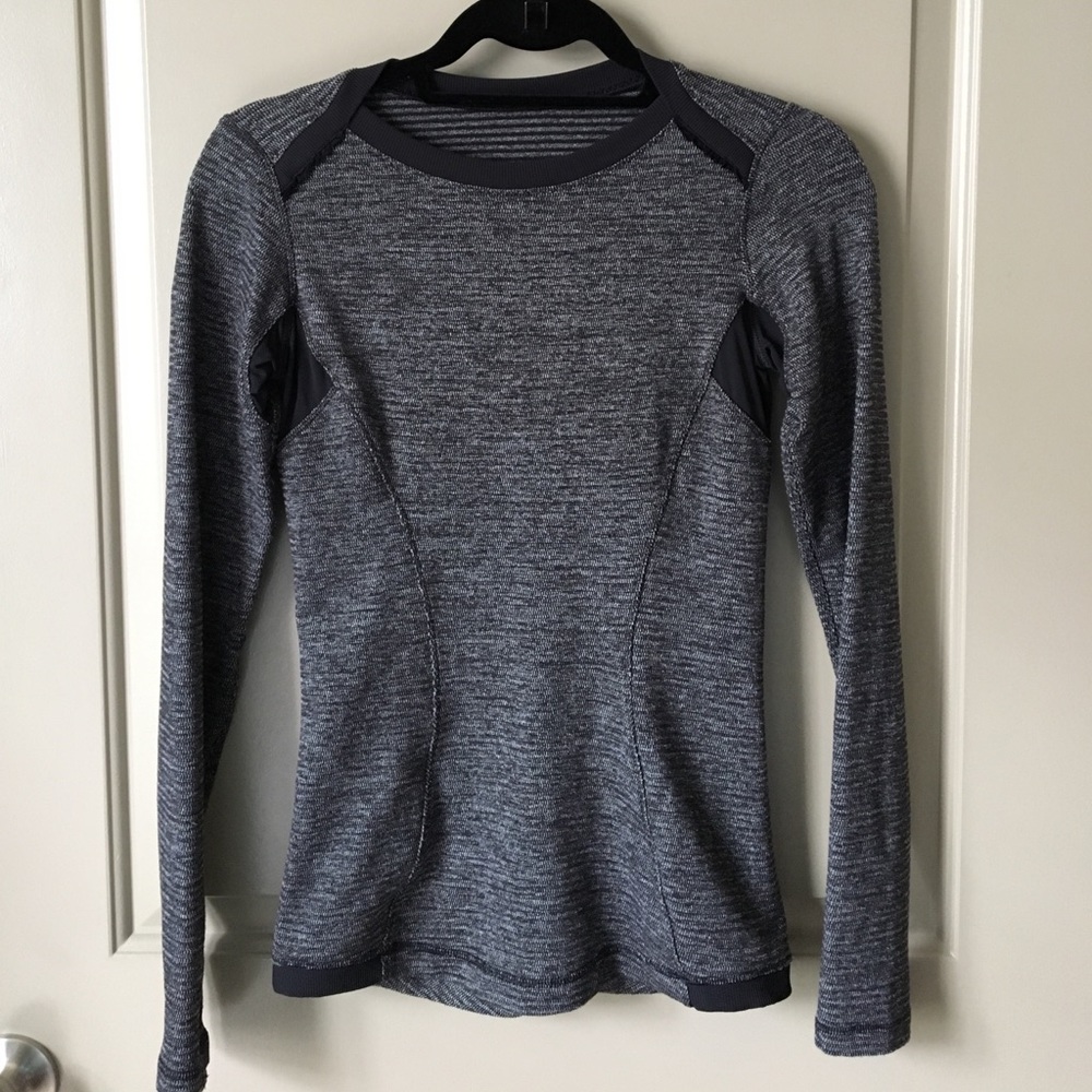 Lululemon Base Runner Long Sleeve Pull Over