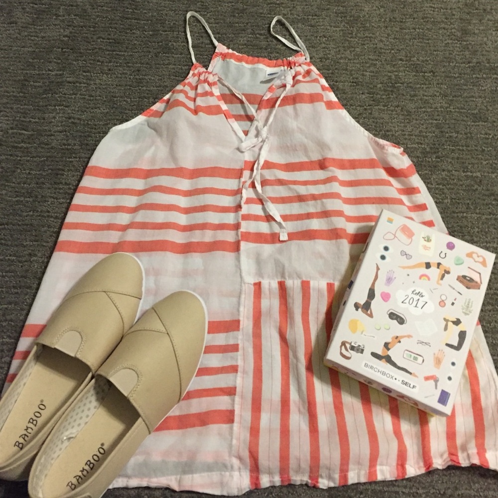 SOLD // Old navy linen tank