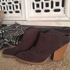 Dark Brown DV Mule Boot
