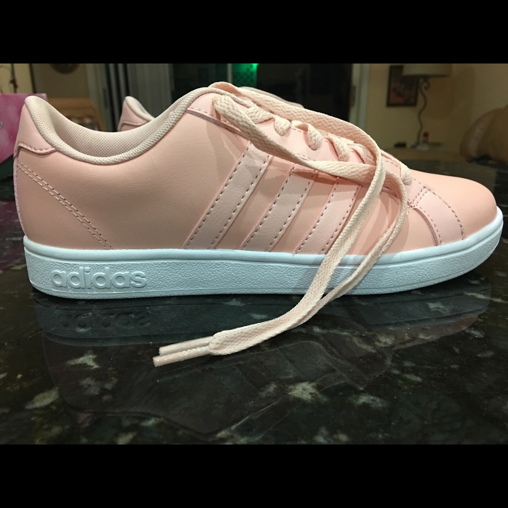 adidas women's neo baseline sneaker