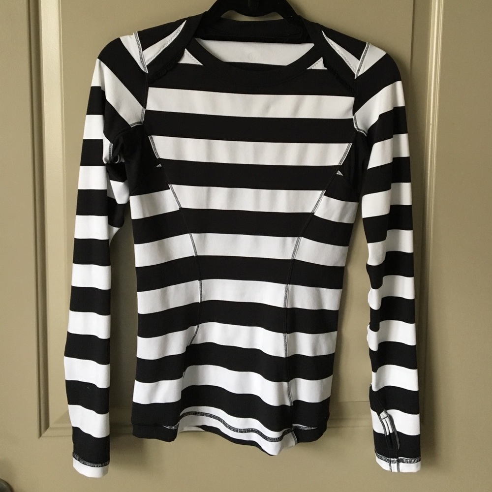 Lululemon Base Runner Long Sleeve Pull Over