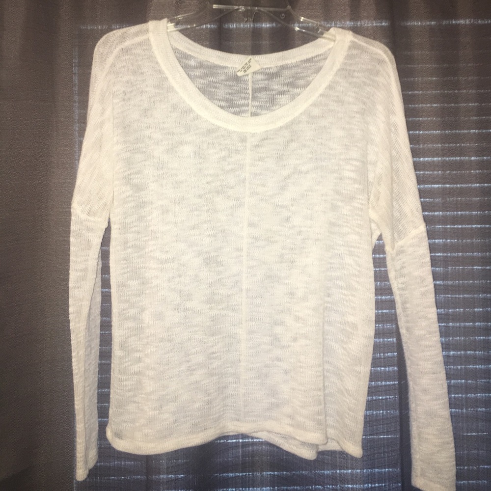 White/Cream Lightweight Sweater